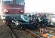Mașină spulberată de tren la Brăila. Două persoane au murit pe loc. Traficul feroviar a fost reluat