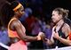 Simona Halep.Nr.1 WTA a jucat azi-noapte cu Serena Williams.ŞOC:americanca a lovit-o pe Simona Halep
