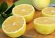 De ce e bine să ții peste noapte o lămâie tăiată în camera unde dormi