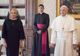 Primele imagini cu Viorica Dăncilă la Vatican. Reacţia Papei Francisc, când a primit cadourile 