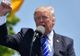 Trump: Oamenii lui Kim Jong-un stau drepți când el vorbește. Vreau ca oamenii mei să facă la fel
