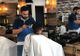 După 5 ani de Anglia s-a întors în orașul natal și a adus conceptul de barber shop 