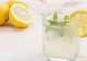 Ce se întâmplă în corpul tău dacă bei numai suc de lămâie, timp de o lună. Medicii, şocaţi de efect!