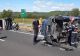 Accident teribil pe A1, un microbuz cu 7 persoane s-a răsturnat. O femeie însărcinată a decedat