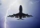 Avion în care se aflau pasageri români, lovit de fulger la decolarea din Italia