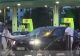Bărbatul care a atacat cu o crosă de golf un șofer în București și partenera sa care a scos maceta, trimiși în judecată