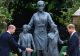 Prinții William și Harry, REUNIȚI după luni de tăcere. Cei doi frați au dezvelit statuia-omagiu pentru Lady Diana. Imagini emoționante - Galerie FOTO-VIDEO