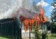 Incendiu de amploare într-un sat din Botoșani. Victimă cu arsuri grave, casă mistuită de flăcări