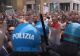 VIDEO | Proteste masive în Italia împotriva vaccinării. Lupte în stradă între oamenii nemulțumiți și polițiști