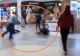 Bătaie în MALL, din cauza certificatului verde - paznic, lovit cu pumnii și picioarele