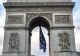 Drapelul UE, dat jos de pe Arcul de Triumf din Paris, în urma unor presiuni: Cum explică Guvernul situația