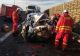 Accident grav, pe autostrada București-Pitești. TIR, impact violent cu un autoturism: o victimă încarcerată