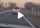 VIDEO – Șoferul din fața sa avea numărul de telefon pe mașină așa că s-a gândit să-i facă o farsă – L-a sunat și ce a urmat întrece orice imaginație