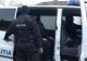 Dosarul polițistei lovite cu piciorul în cap într-o intervenție la Onești. Mascații au descins în forță la mai multe adrese: un minor a fost deja arestat