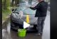 VIDEO – Problemele unui biet român cu mașină McLaren – După ploaie trebuie să adune apă cu mopul de pe capotă - Care e motivul