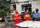 Explozie urmată de incendiu, într-un bloc din Târgu Mureş. O victimă și 12 persoane evacuate - FOTO