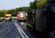 Un TIR încărcat cu sute de animale s-a răsturnat în Giurgiu. Trafic blocat