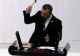 Un deputat turc şi-a spart telefonul cu ciocanul, la tribuna Parlamentului - VIDEO