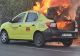 Incident grav în orașul Voluntari. Un taxi a ars ca o torță - FOTO
