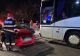 Accident între un autobuz şi două autoturisme, în Arad. O femeie a fost rănită şi transportată la spital - FOTO