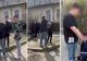 Elev bătut şi umilit în fata unui colegiu din Tulcea. Nu a intervenit niciun coleg - FOTO