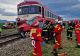 Mașină spulberată de tren la barieră. Două persoane au fost grav rănite (FOTO)