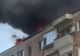 Momente de PANICĂ la bloc! Zeci de oameni evacuați din cauza unui INCENDIU - Imagini șocante cu fumul negru și gros - VIDEO