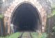 O fată de 19 ani a murit după ce a fost călcată de tren, într-un tunel pe calea ferată, în Bumbeşti-Jiu