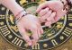 Zodiile care se atrag ca un magnet, dar de fiecare dată sfârșesc prin a se certa. Ce spun astrele despre o posibilă împăcare? 