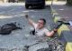 Groapă-crater pe străzile din Suceava - Pericol public uriaș