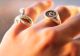 Pe ce degete trebuie să porți inelele ca să atragi succesul și bogăția în viața ta
