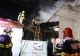 Incendiu violent în Capitală! O casă a fost mistuită de flăcări, iar alte două au fost parțial distruse: două persoane, la spital