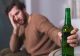 Pericolul la care te expui când bei bere direct din sticlă. Avertismentul unui expert: „Habar nu ai ce rău faci”