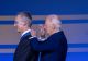 Biden, o nouă gafă uriașă la summitul NATO. A început să citească instrucțiuni de regie. Cine l-a ajutat să nu se facă de râs? - VIDEO