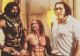 Poza nu este trucată! "Piticul" din mijloc este Arnold Schwarzenegger - FOTO 