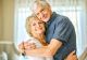 Ce fac cuplurile care rămân fericite până la 80 de ani? Psihologii au analizat obiceiurile zilnice care îi țin împreună 