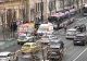 Impact violent între un troleibuz și o mașină, la Cluj. Un bărbat a rămas încarcerat 