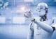 Două meserii din domeniul serviciilor sociale considerate „rezistente la tehnologie” vor dispărea în curând. Roboții vor avea grijă de oameni
