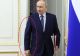 Motivul incredibil pentru care Vladimir Putin ține întotdeauna brațul drept rigid, lipit de corp. Ce ascunde, de fapt, această postură