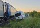 Microbuz cu 11 pasageri lovit de un tren, la Pitești. Imagini teribile, o tragedie evitată în ultima clipă - FOTO