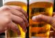 Băutura care poate crește riscul de demență. Chiar și o cantitate mică este suficientă pentru declanșarea bolii