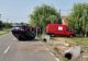 Accident demn de cascadorii râsului în județul Timiș. O mașină s-a răsturnat în mijlocul șoselei, după ce a lovit un cap de pod