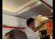 Incident la bordul unei aeronave EasyJet: un bărbat a fost arestat după ce a strigat „Moarte lui Trump” și a pretins că are o bombă