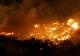 Evacuări în masă, de pe insula preferată a românilor în vacanța de vară. Pompierii se luptă cu incendii catastrofale de vegetație VIDEO