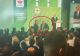 Gest controversat! Liderul ungar l-a ridicat de pe scaun pe Bolojan ca să aplaude discursul lui Kelemen Hunor - VIDEO