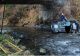Accident spectaculos. Mașină de concurs în râu, la „Raliul Argeșului” – echipajul salvat la timp VIDEO