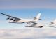 Record absolut în aviație. Singurul avion din lume cu aripi mai late decât un teren de fotbal - Video
