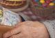 O nouă lovitură înainte de Paște pentru pensionari. Ajutoarele promise vor ajunge abia în luna mai