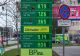 Polonia impune plafoane maxime de preț pentru carburanți și reduce atât acciza, cât și TVA