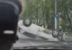 Accident cu trei mașini în Capitală: o șoferiță a ajuns la spital după ce autoturismul în care se afla s-a răsturnat